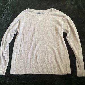 AE Lightweight lavender sweater